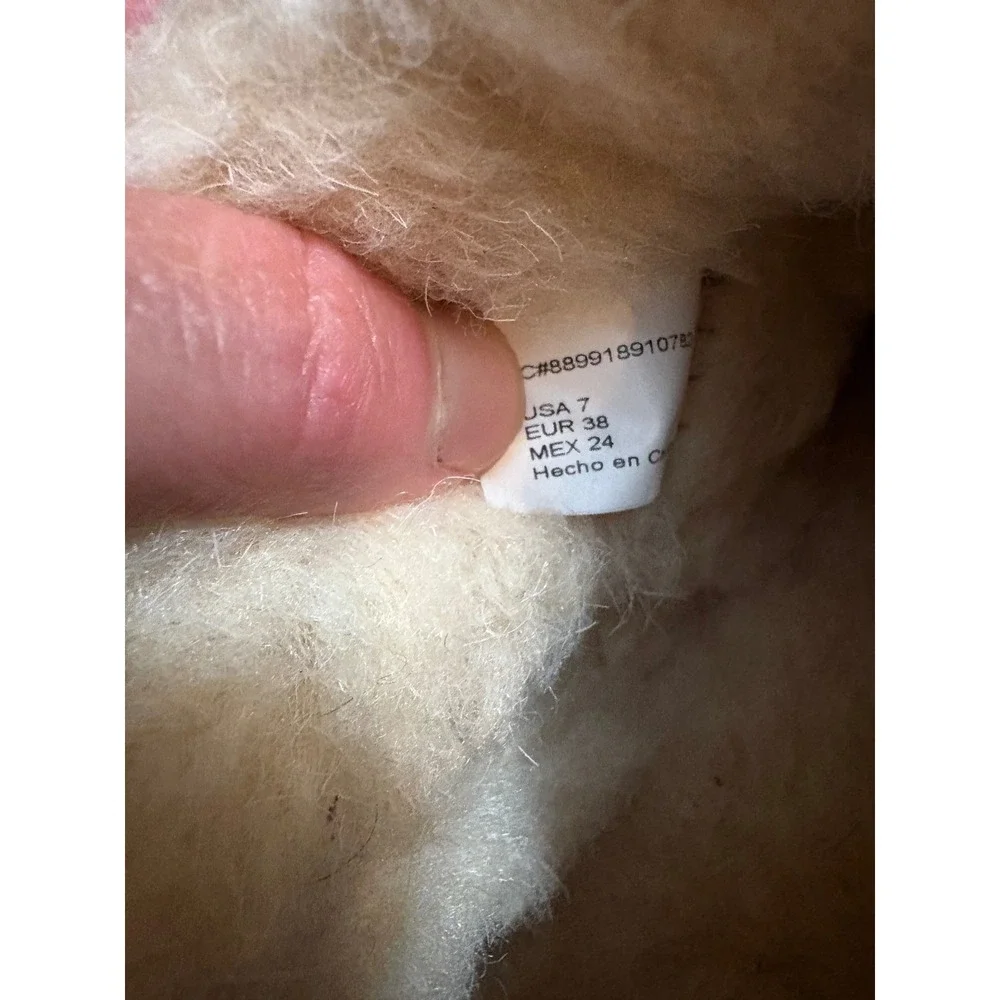 PAWZ by Bearpaw pawz by